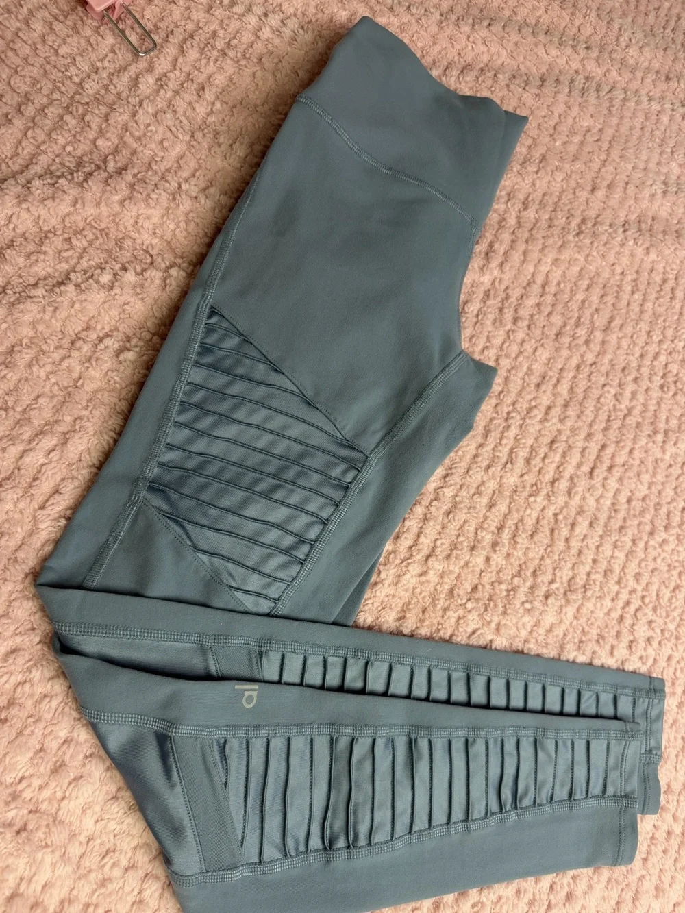 ALO Yoga Women's Slate Gray Moto Leggings- Size S